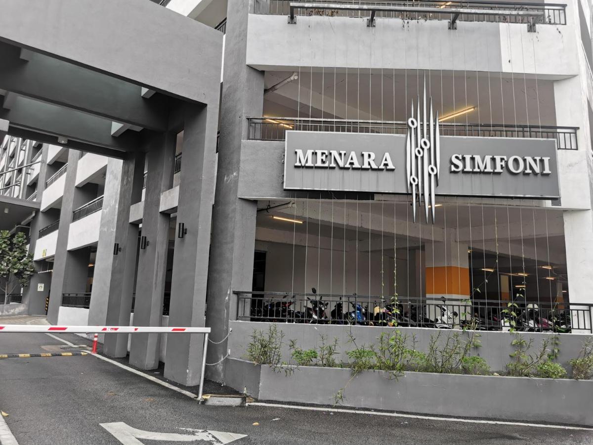 Ferienwohnung Apple 4@Menara Simfoni/King Bed/Wifi/Netflix/TVBOX Cheras Exterior foto